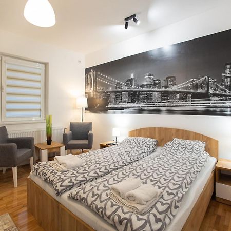 V & V Studio Apartments 2 Ni 외부 사진