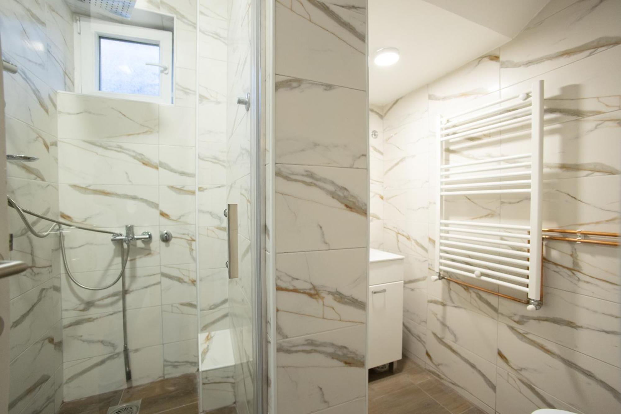 V & V Studio Apartments 2 Ni 외부 사진
