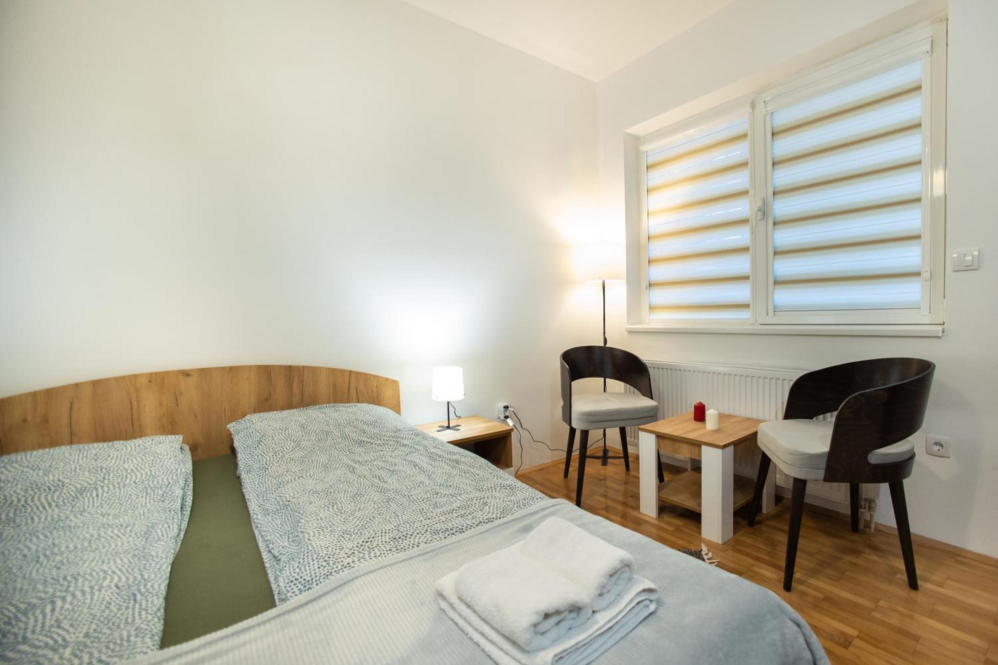 V & V Studio Apartments 2 Ni 외부 사진